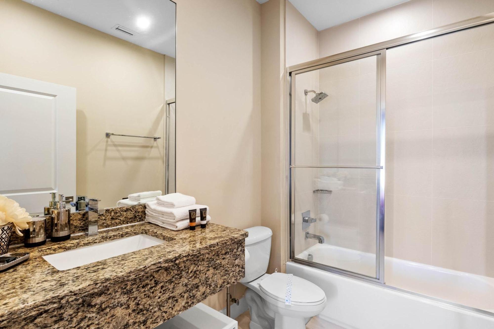 4 Bedroom- 4,5 Bathroom Magic Village 7603 Rd Orlando Eksteriør billede